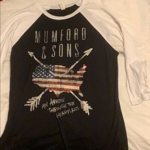 Quarter sleeve shirt